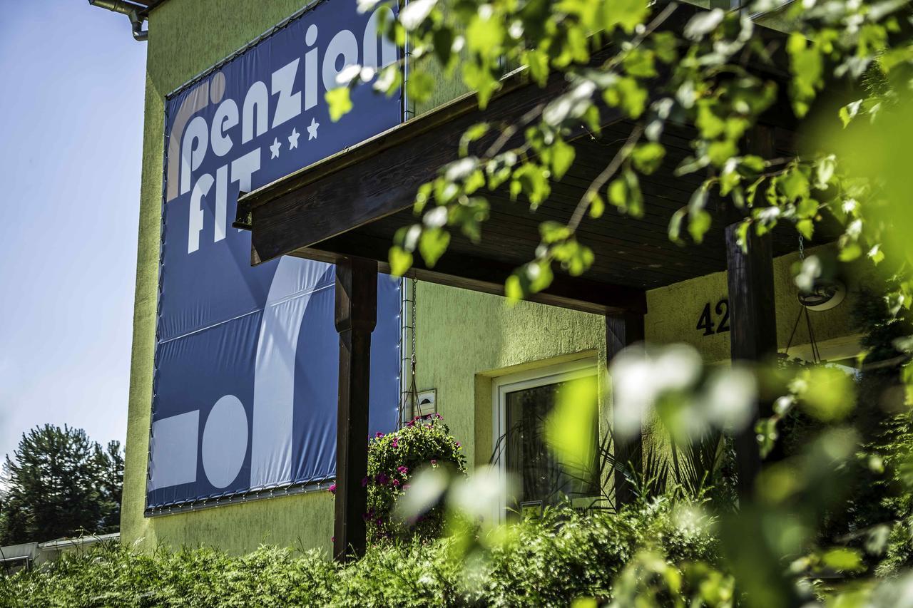 Penzion Fit - Contactless Check In Zvolen Exterior photo